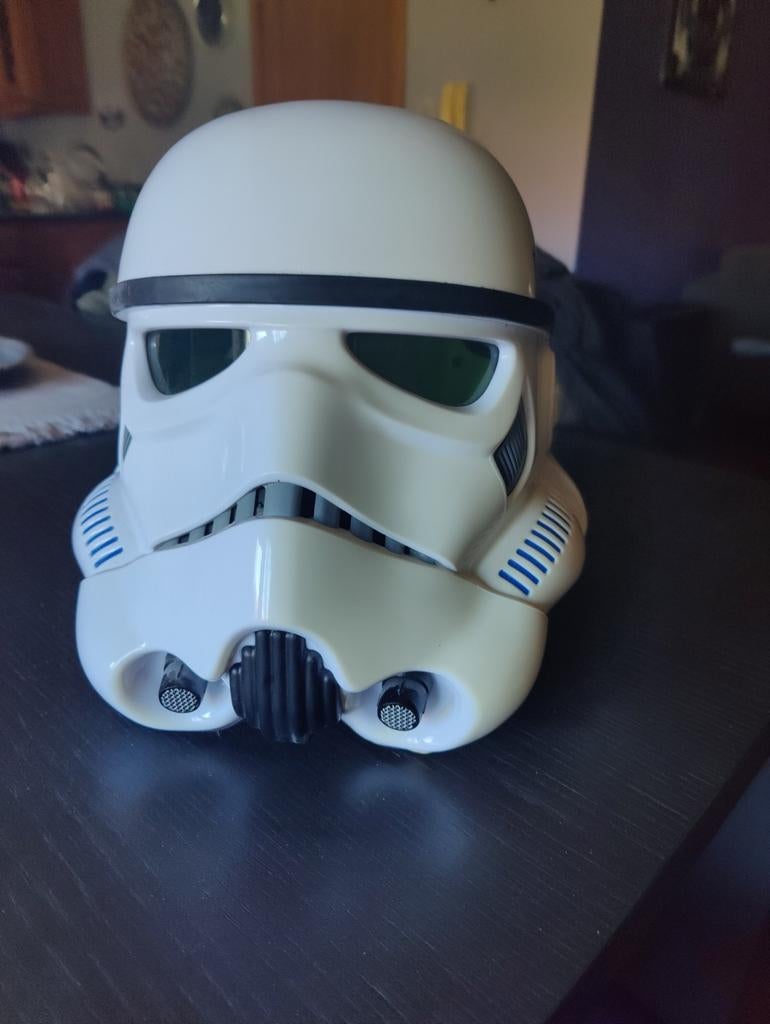 Casque de stormtrooper hasbro, Collections