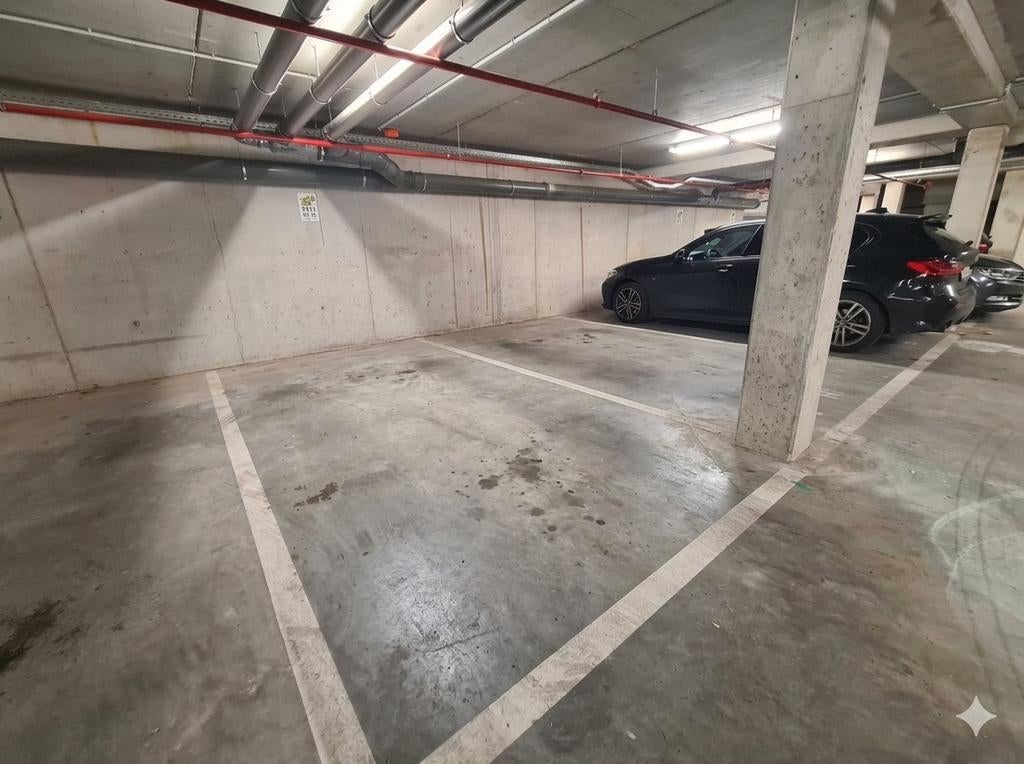 Parkeerplaats te huur in 2060 antwerpen, Immo