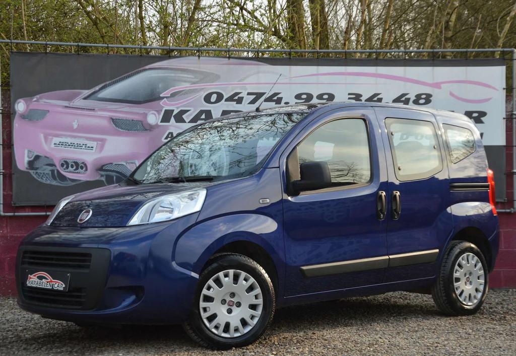 Fiat Qubo 1.3Multijet Lounge BOITE AUTO 57.177KM (bj 2015), Auto's, Fiat, Automaat, Euro 5, Stof, Zwart