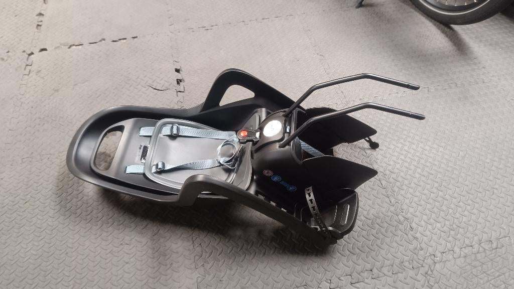 kinderstoel voor fiets, Fietsen en Brommers, Ophalen, Achterzitje, Voetsteuntjes, 9 t/m 18 kg