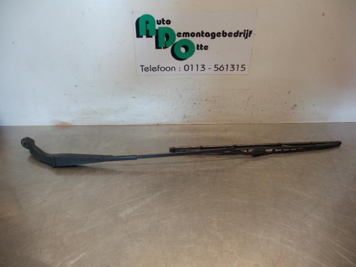 Ruitenwisserarm voor van een Honda Civic (Civic 95-), Honda, Gebruikt, -, -