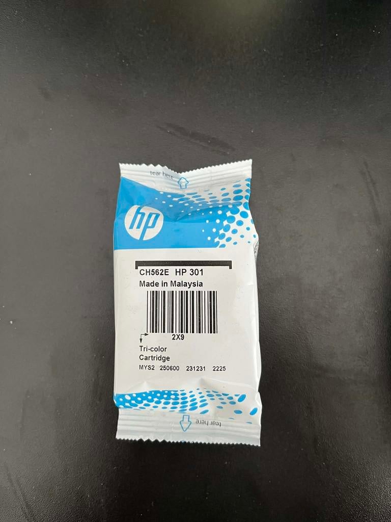 HP CH562E HP 301 Tri-color Cartridge, Computers en Software, Printerbenodigdheden, Ophalen of Verzenden, Nieuw, Cartridge