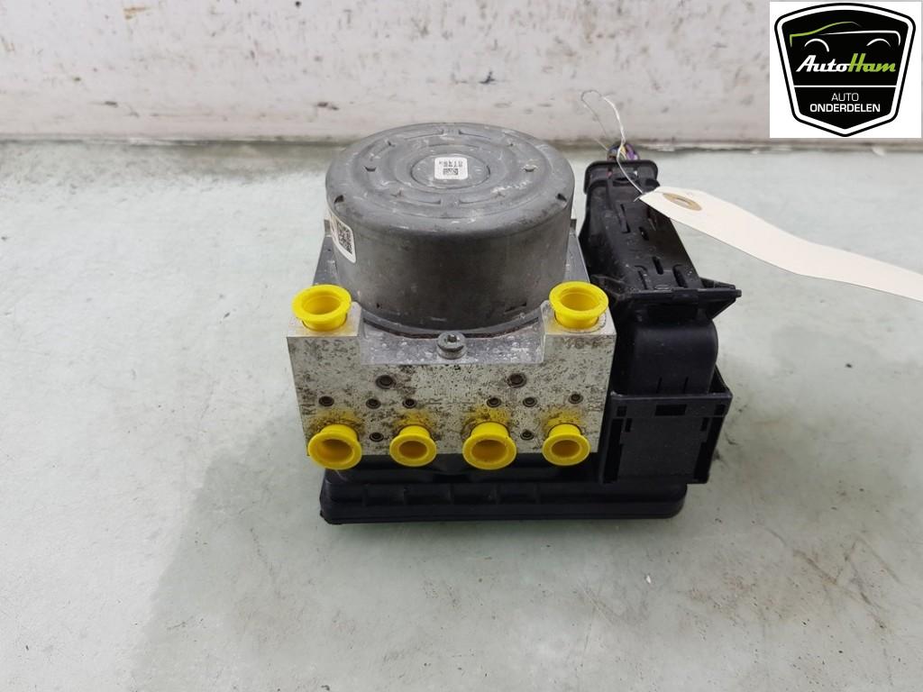 BLOC ABS (FREINS ANTI-BLOCAGE) Ford Fiesta 7, Utilisé, Ford