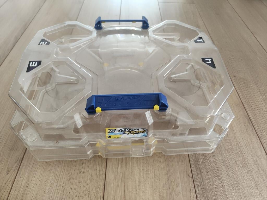 Beyblade Burst Arena, Collections, Jouets, Enlèvement