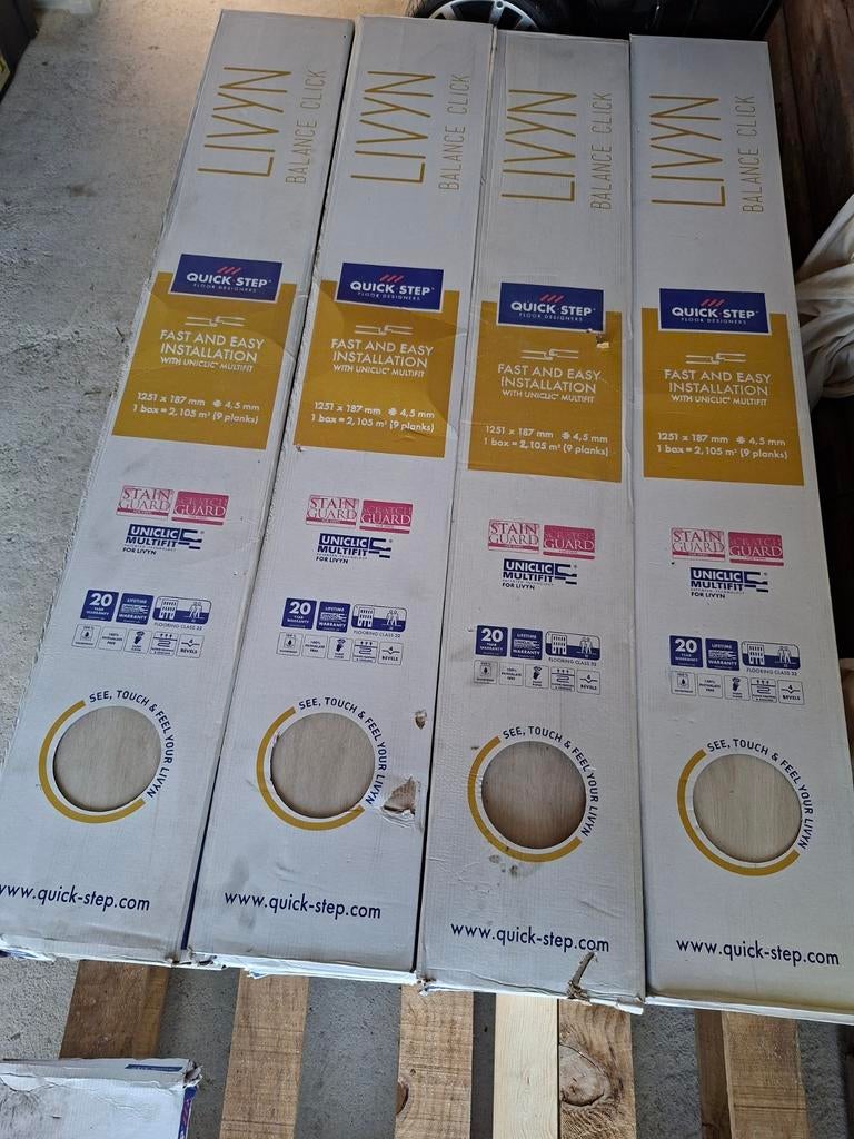 26 paquets / 53m2 de vinyl Quick-step Livyn Chêne Beige, Enlèvement ou Envoi, Beige, Parquet