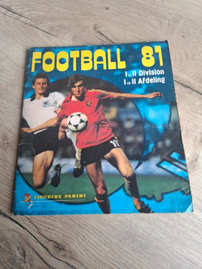Carnet d'autocollants Panini 1981, Enlèvement