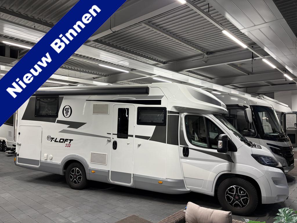 Elnagh Loft 532 9-traps Automaat, lengtebedden, elektrisch h, Caravanes & Camping, Camping-cars, Galliersweg 39
5349AT  OSS, NL