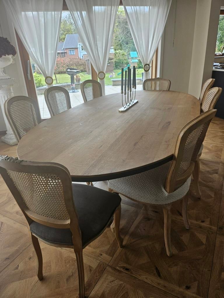 Table en bois 8 à 10 personnes