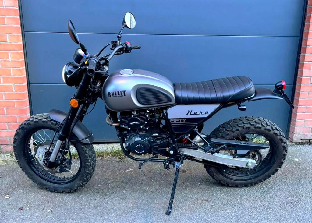 Bullit Hero 50cc motorfiets, Fietsen en Brommers, Brommers | Overige merken, Zo goed als nieuw, Klasse B (45 km/u), Ophalen
