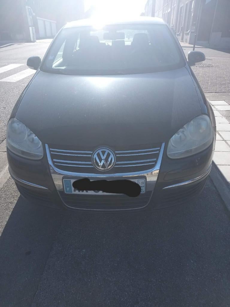 Vw jetta 1.9tdi année 2008 roulant bruit moteur, Autos, Volkswagen, Achat, 4 portes, Boîte manuelle, Particulier