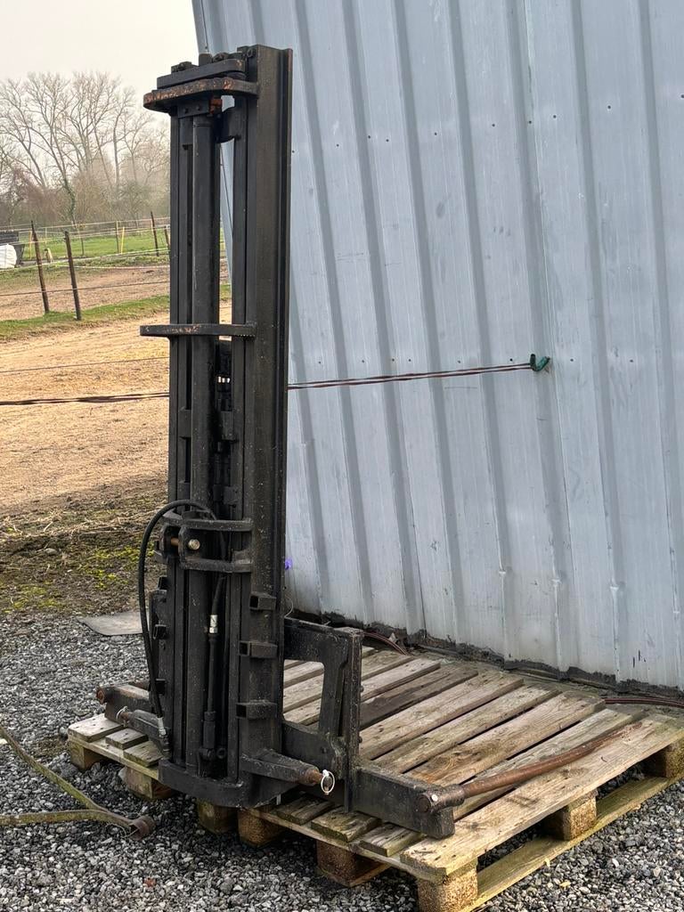 Hefmast, Enlèvement