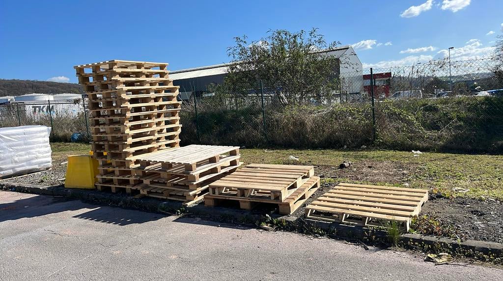 Pallets om weg te geven, Ophalen