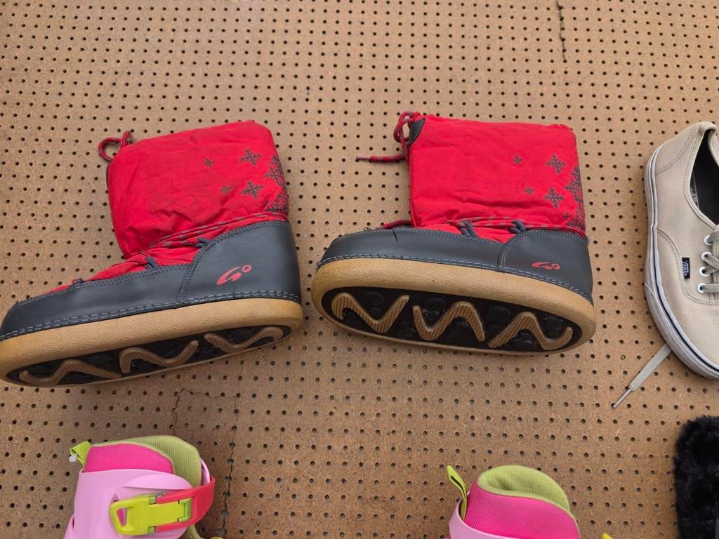 Kinder schoenen & laarzen set + skeelers, Kinderen en Baby's, Babykleding | Schoentjes en Sokjes, Overige typen, Ophalen of Verzenden