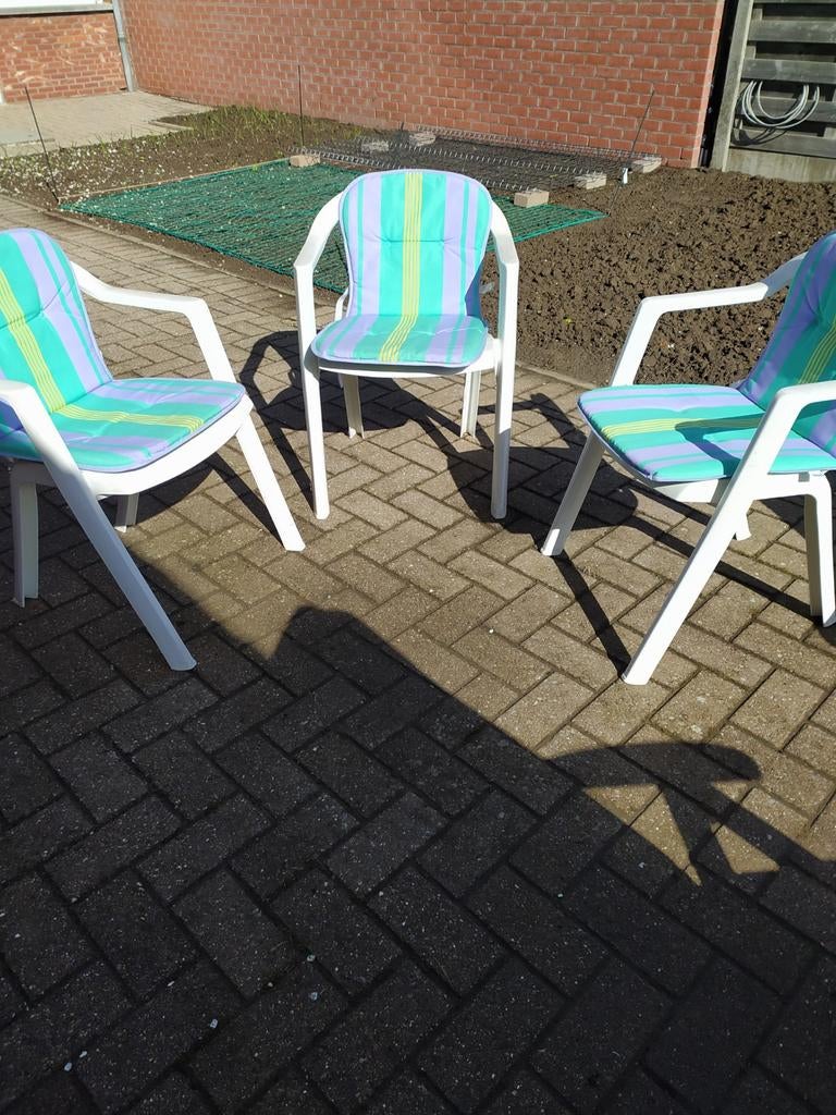 Terrasstoelen, Ophalen