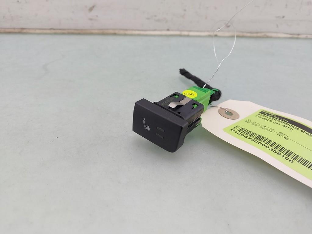 COMMUTATEUR SIEGE CHAUFFANT Polo V (6R) (|6R0963564A|), Dhr. J. Ham, Volkswagen, Administratie@autoham.nl, Utilisé