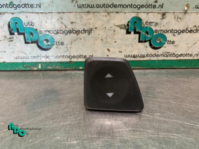 Commutateur vitre électrique d'un Fiat 500, Autos : Pièces & Accessoires, -, 3 mois de garantie, Utilisé, Fiat