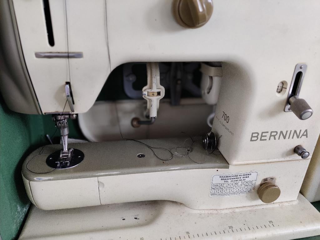 Bernina naaimachine in originele koffer, Antiquités & Art, Enlèvement