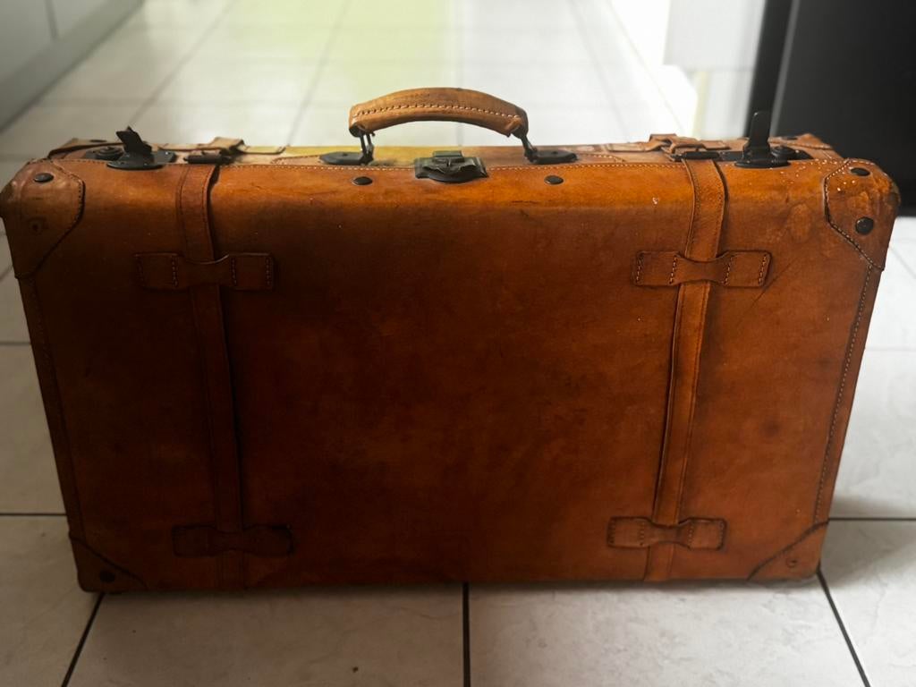 Ancienne valise de voyage, Enlèvement, Comme neuf