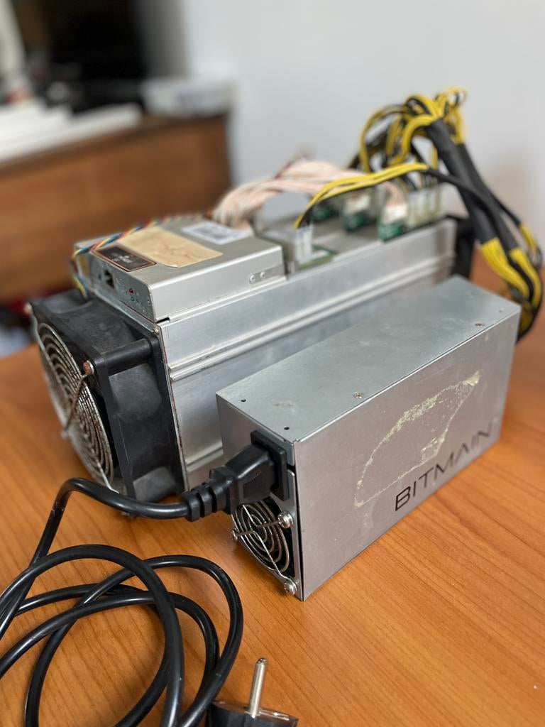 3 Bitmain Antminer S9 13.5 TH - Crytpo Bitcoin, Informatique & Logiciels, Enlèvement, Comme neuf