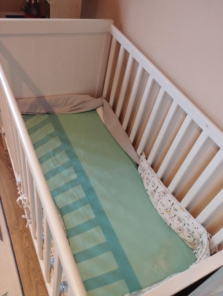 Lit bébé ikea, Enlèvement, Utilisé, Lit