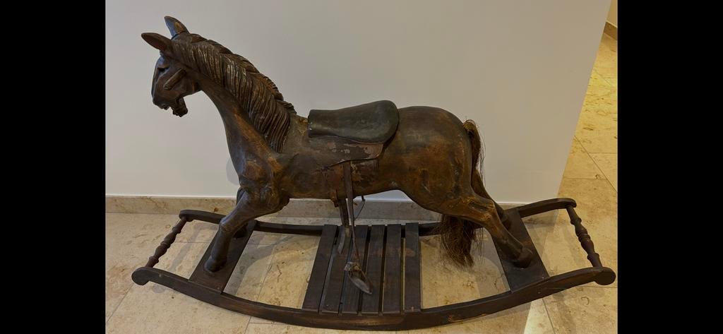 Houten schommelpaard - deco, Antiek en Kunst, Antiek | Speelgoed, Ophalen