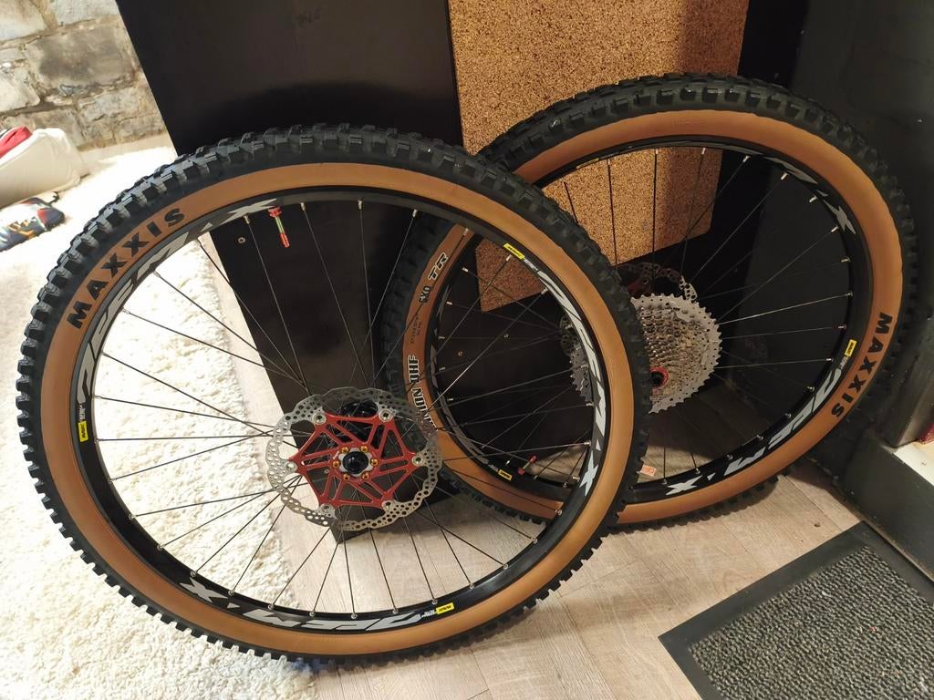 Paire de jantes ebike haibike hope !!!a voir!!!, Vélos & Vélomoteurs, Enlèvement, Roue