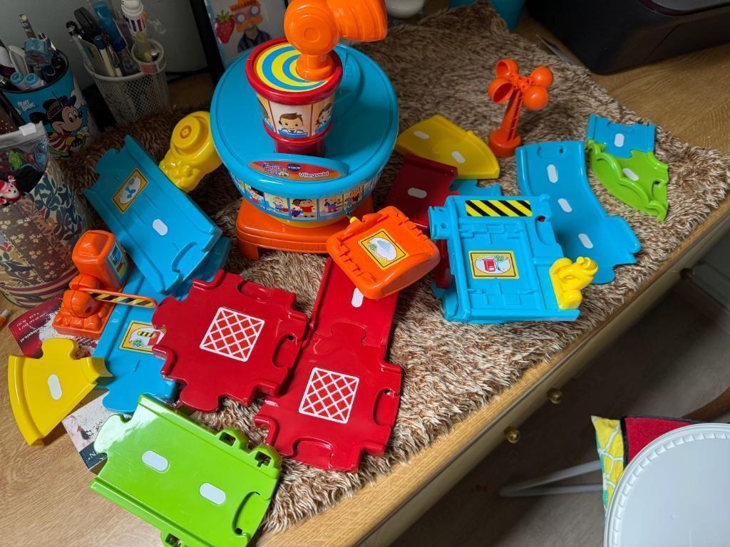 Vtech : vliegveld, Ophalen of Verzenden, Zo goed als nieuw, 2 tot 4 jaar