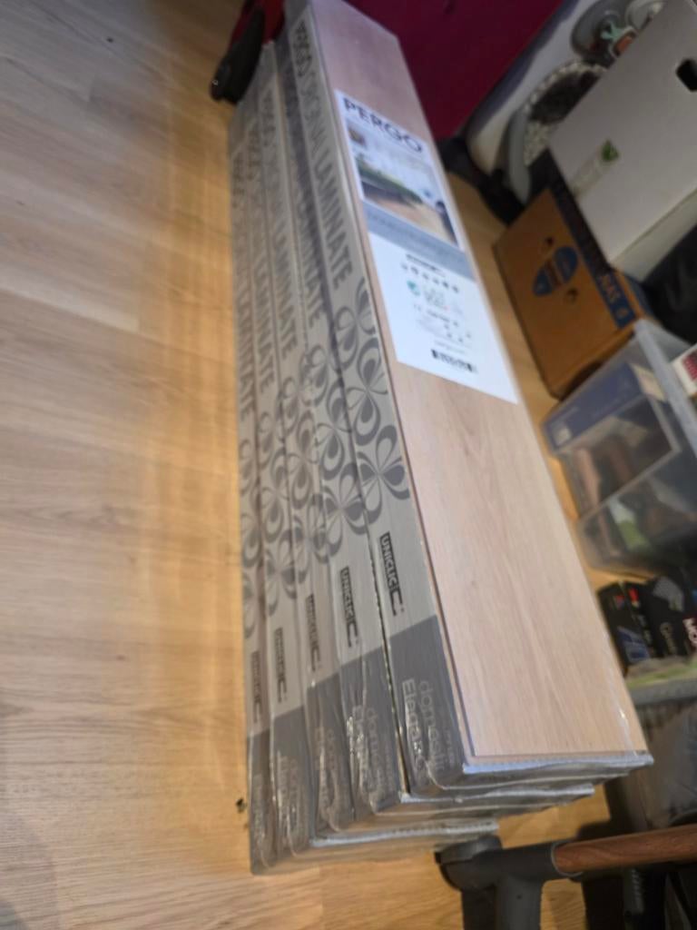 Rest laminaat en ondervloer., Ophalen, Laminaat