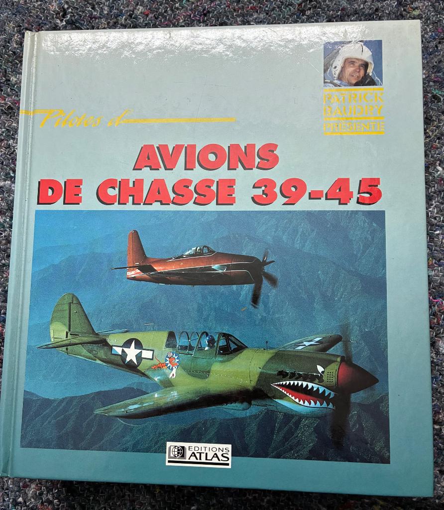 Livre sur les avions de chasse de la WW2, Collections, Enlèvement ou Envoi, Armée de l'air, Livre ou Revue