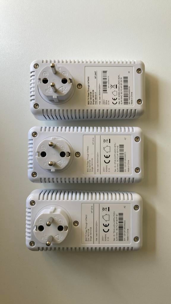 Powerline - Ethernet sur électricité, Informatique & Logiciels, Envoi, Comme neuf