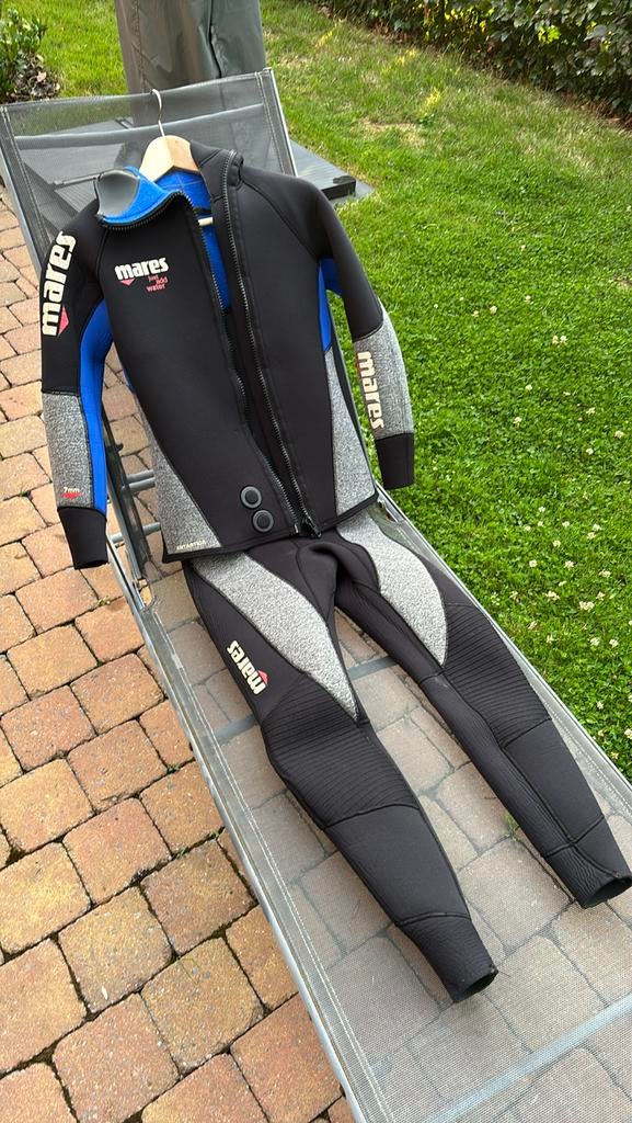 Combinaison plongée Mares 7mm taille 3 (M), Watersport en Boten, Duiken, Gebruikt, Duikpak, Ophalen