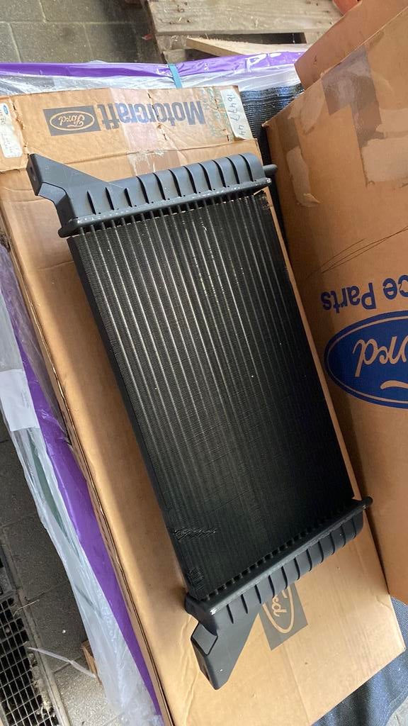 Radiateur Ford Escort MK 4 1100 OHV, Autos : Pièces & Accessoires, Enlèvement ou Envoi, Ford
