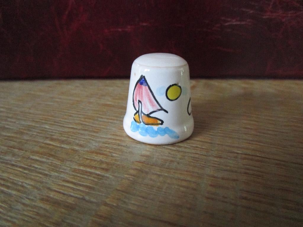 vingerhoedjes Italië, Collections, Dés à coudre, Neuf, Porcelaine, Enlèvement ou Envoi