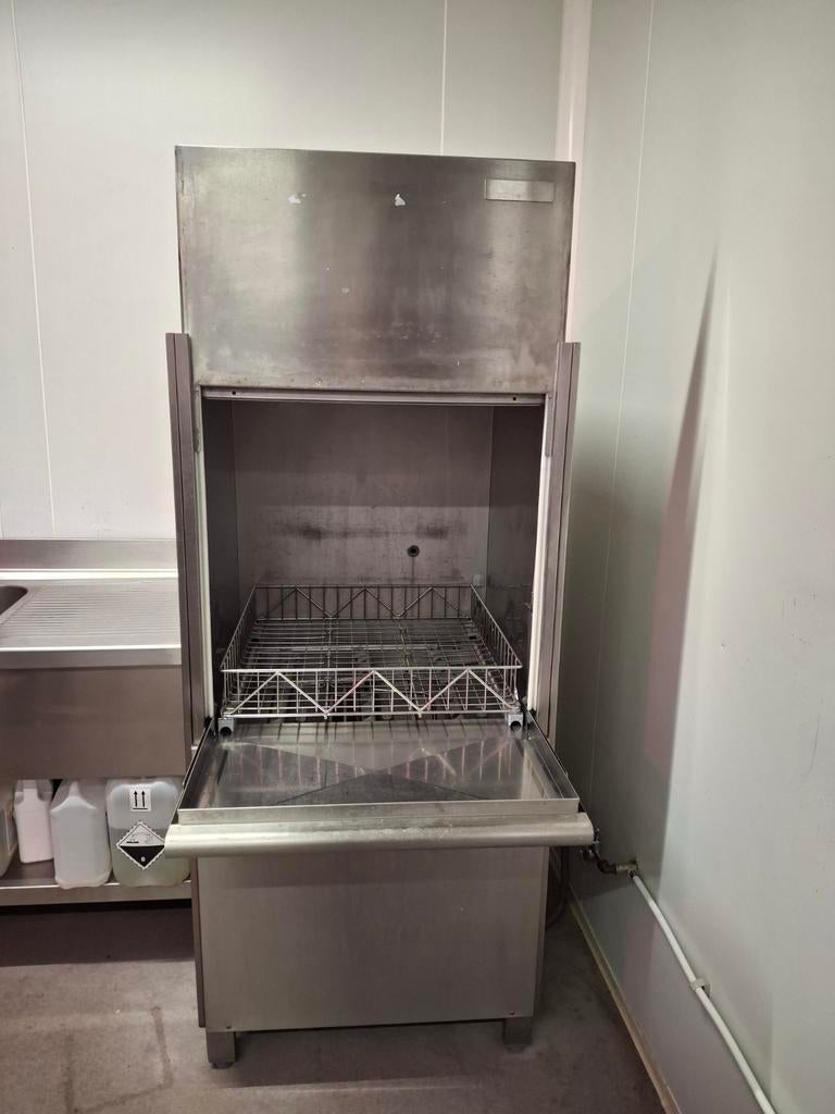 Lave vaisselle winterhalter gs680, Articles professionnels, Horeca | Équipement de cuisine, Enlèvement