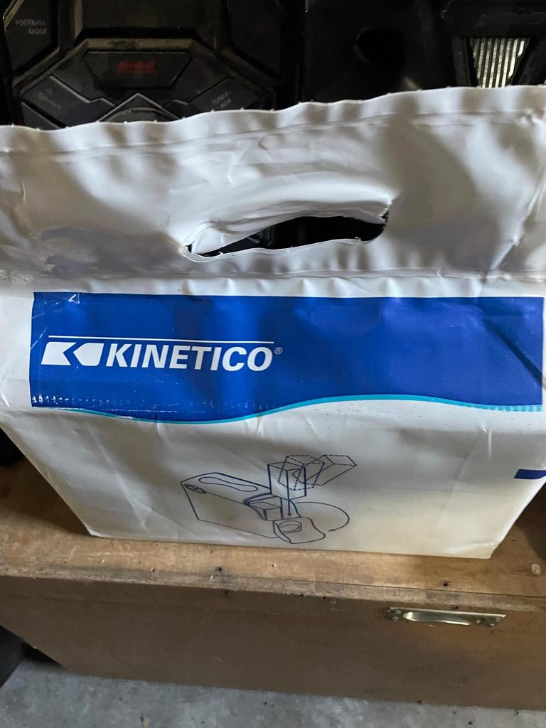 Sel Kinetico Block pour adoucisseur d'eau, Electroménager, Enlèvement, Neuf, Adoucisseur d'eau au sel