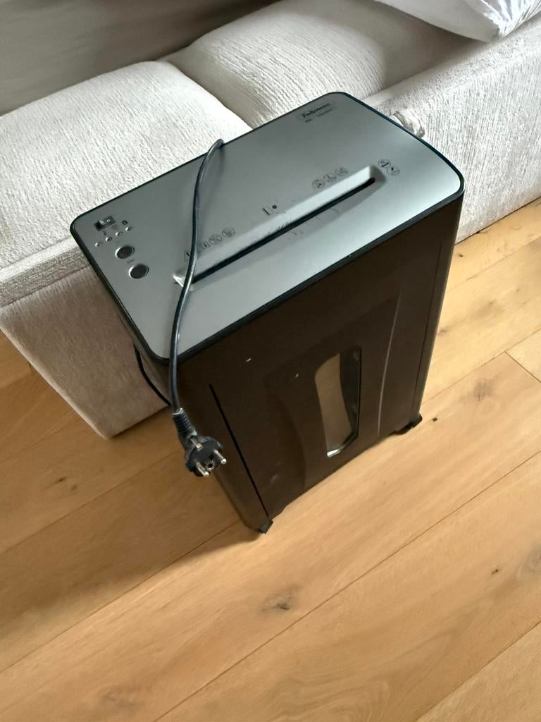 Fellowes B-152C papierversnipperaar silent, Enlèvement, Utilisé