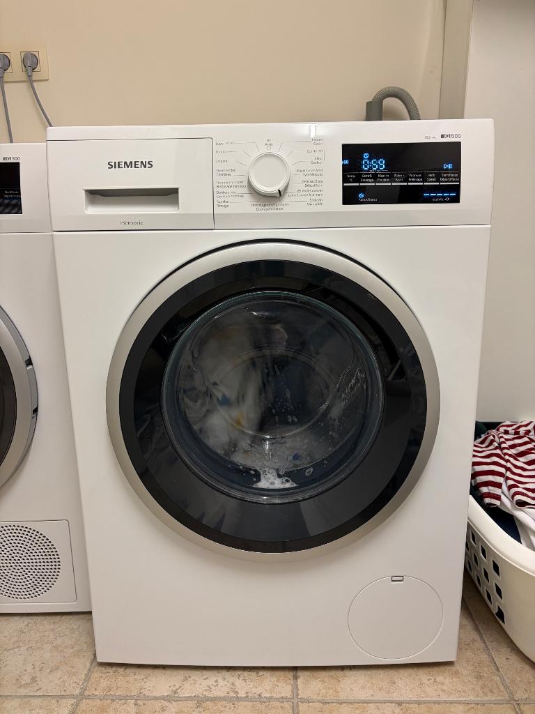 Machine à laver Siemens, 1200 à 1600 tours, Programme lavage à la main, Comme neuf, Enlèvement