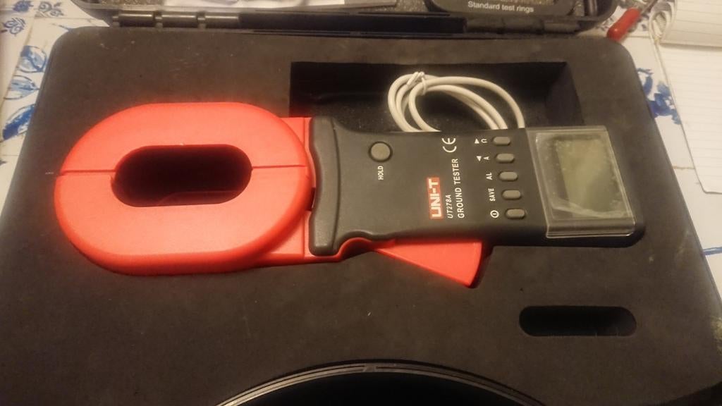 Testeur de mise à la terre/ampèremètre Uni-T 278A, Bricolage & Construction, Enlèvement ou Envoi, Comme neuf, Électricité