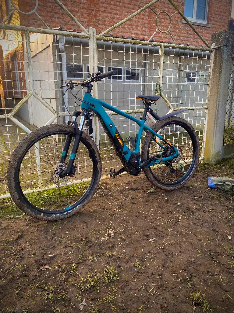 E bike cube, Fietsen en Brommers, Ophalen of Verzenden, Zo goed als nieuw, 30 tot 50 km per accu, Cube