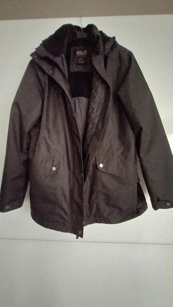 Donkergrijze winterjas Jack Wolfskin, Kleding | Dames, Jassen | Winter, Zo goed als nieuw, Maat 42/44 (L), Grijs, Ophalen of Verzenden