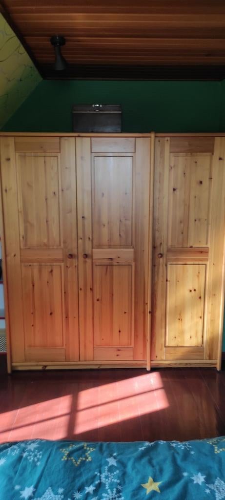 Massieve slaapkamer, Huis en Inrichting, Slaapkamer | Complete slaapkamers, Ophalen