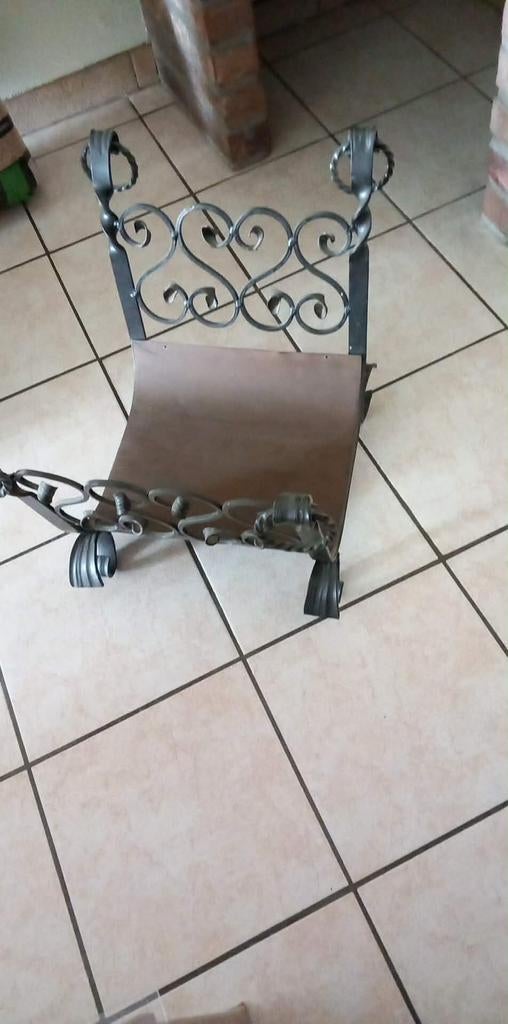 Chariot en fer, Enlèvement