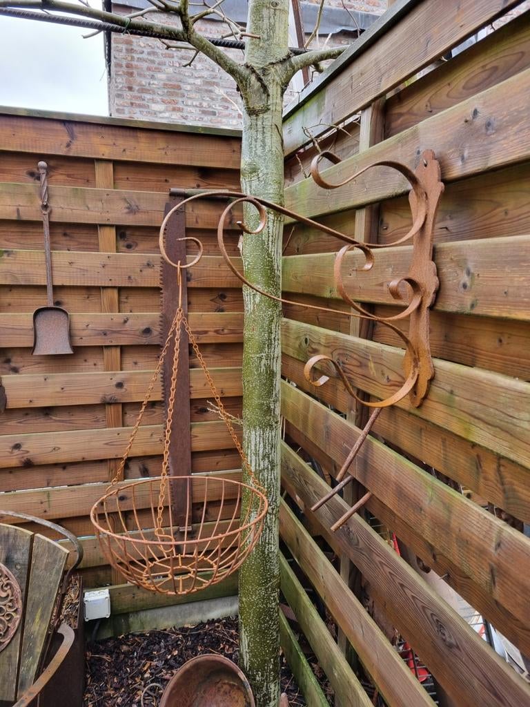 Support pour pot de fleurs avec panier en fer rouillé, Jardin & Terrasse, Enlèvement