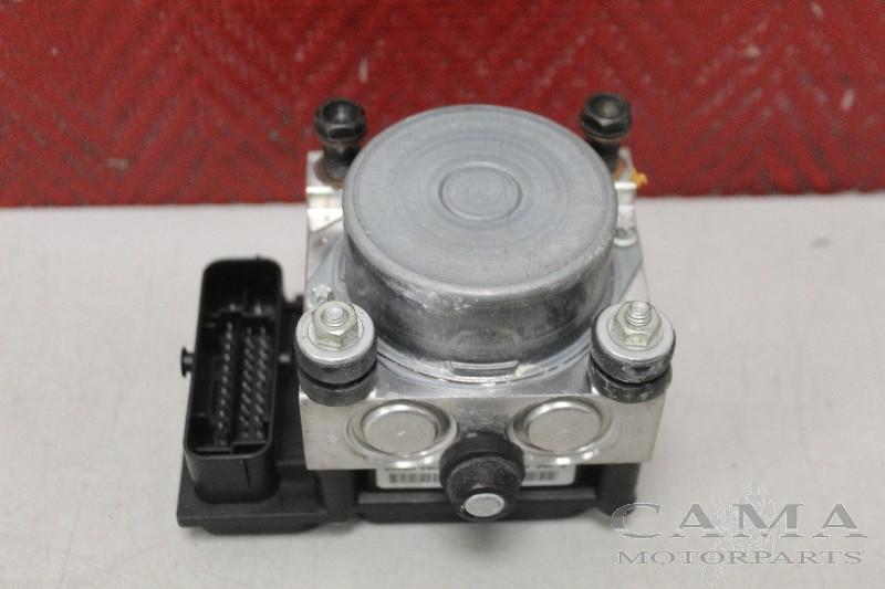 ABS POMP Ducati Monster 1100 (01-2008/12-2010), Dhr. S. di Majo, Gebruikt, Info@cama-motorparts.nl, P.J. Troelstraweg 8 8
3144 CX  MAASSLUIS, NL