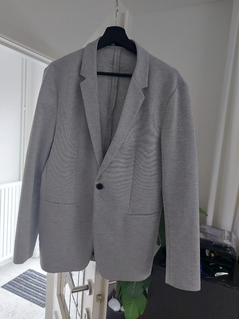 Grijze kostuum blazer medium heren, Kleding | Heren, Zara, Maat 48/50 (M), Nieuw, Ophalen of Verzenden