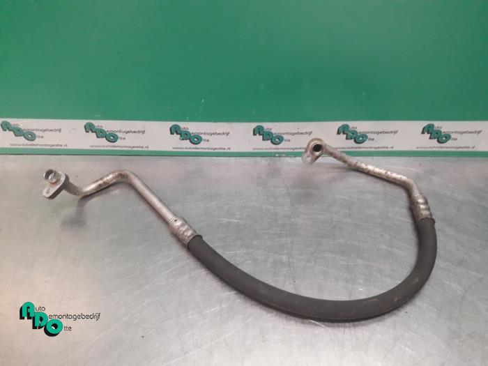 Tuyau clim d'un Renault Clio (Clio 3 06-), Autos : Pièces & Accessoires, Autres pièces automobiles, Renault, Utilisé, 3 mois de garantie