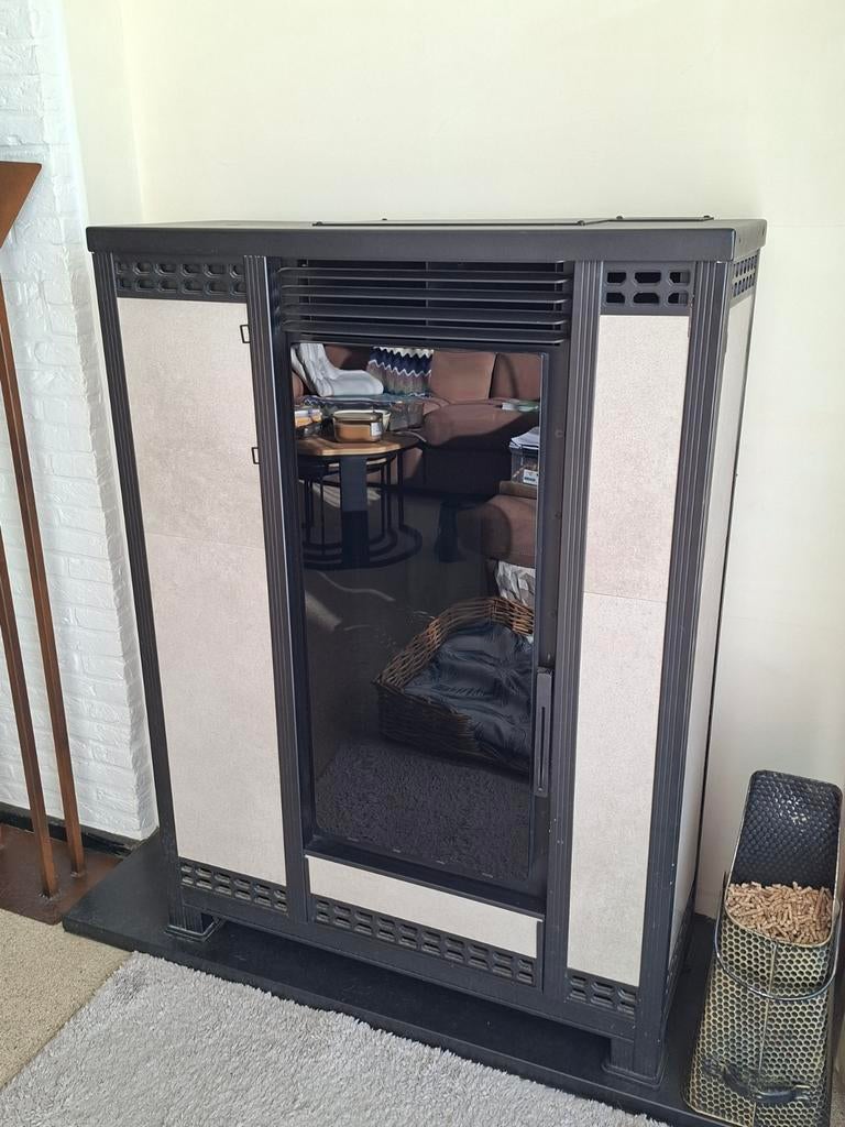 Pelletkachel DZ, Enlèvement, Poêle à granulés