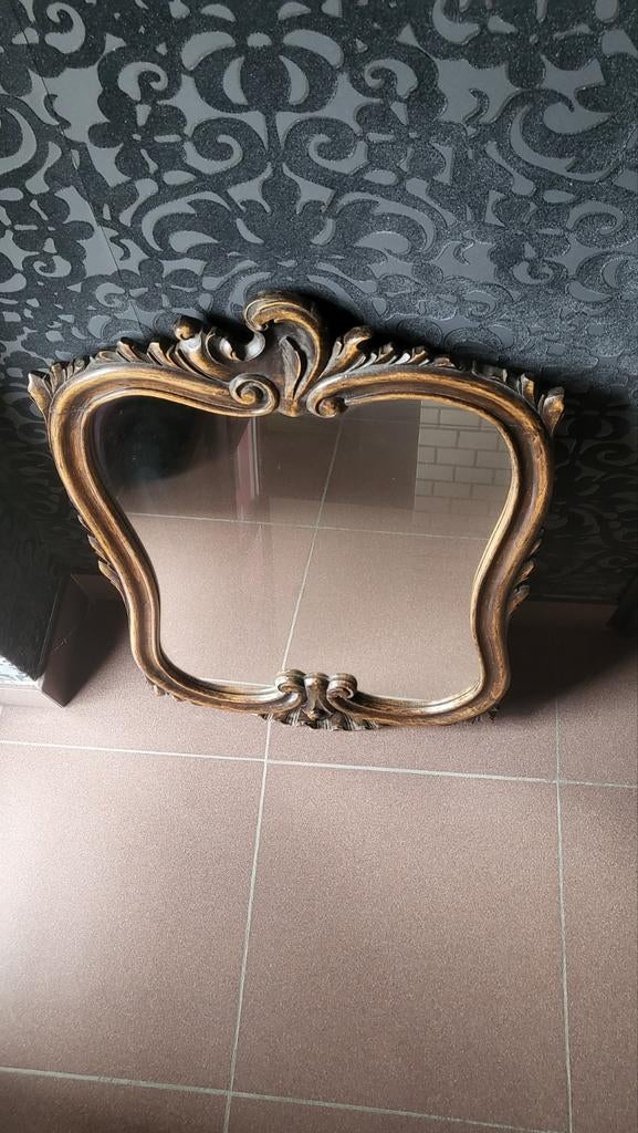 Mooie oude decoratieve wandspiegel, Ophalen