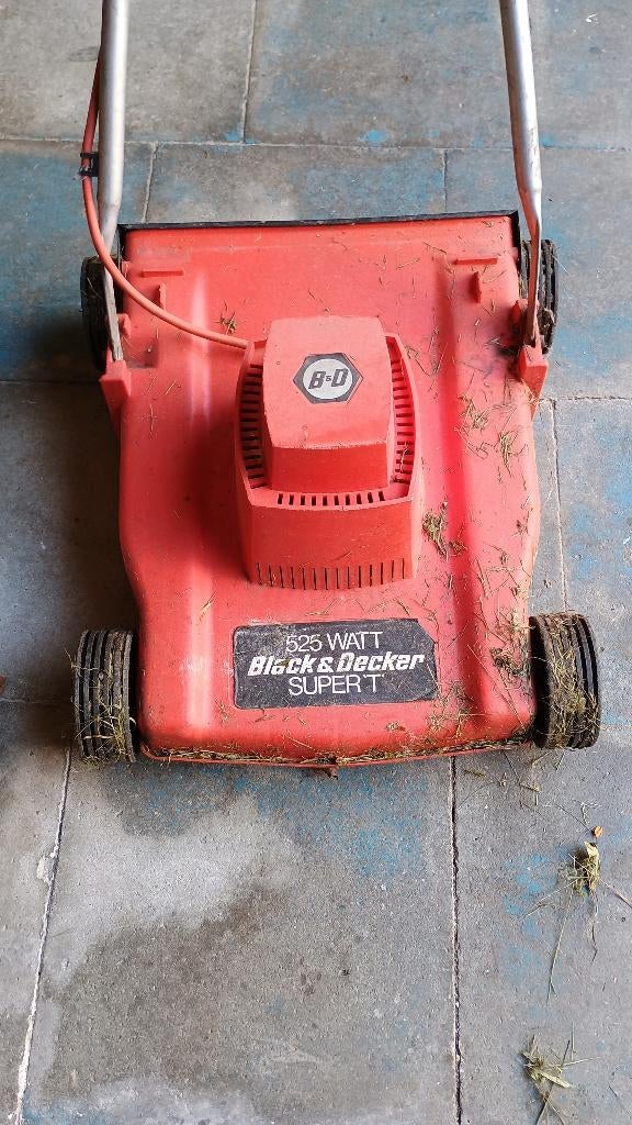 Tondeuse Black et Decker électrique TBE, Enlèvement