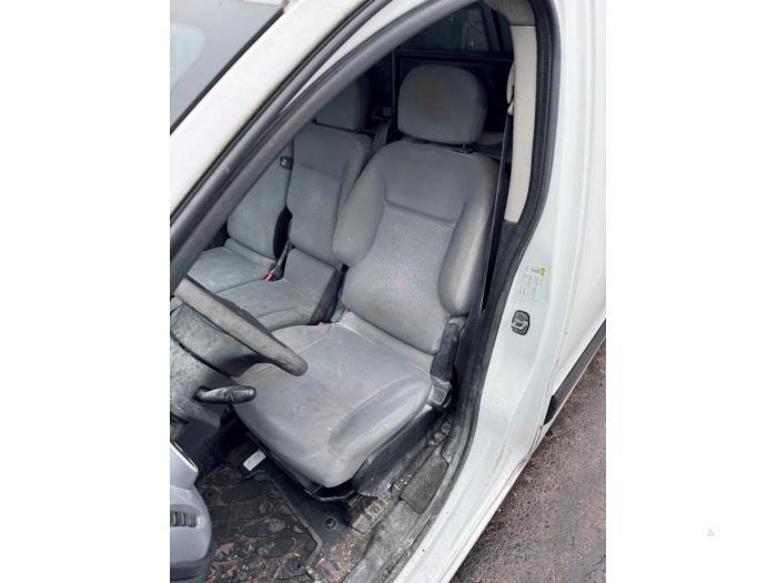 Stoel links van een Peugeot Partner, Auto-onderdelen, Gebruikt, -, -, Ophalen of Verzenden